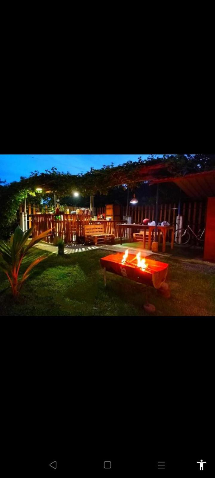 ホテル Hilltop Bungalow ミリッサ エクステリア 写真