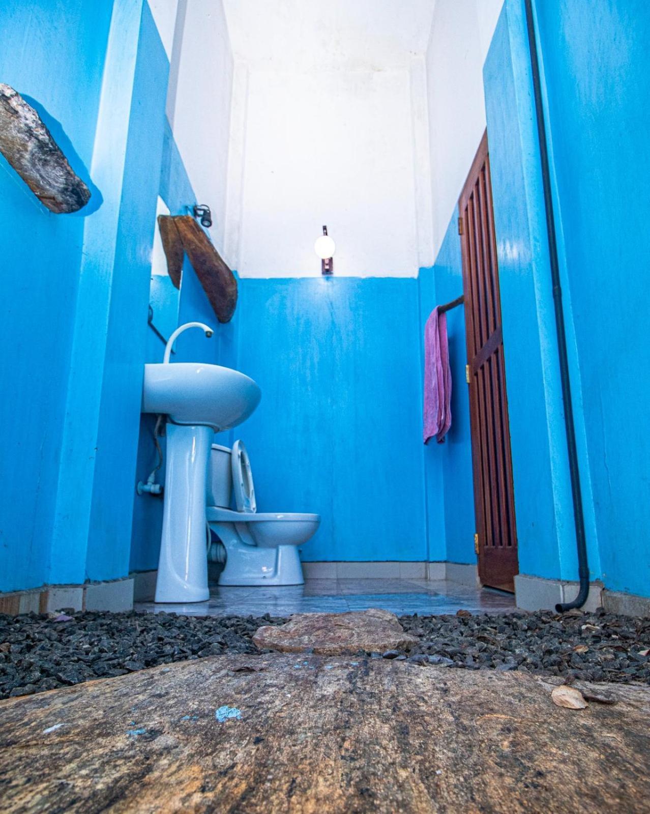 ホテル Hilltop Bungalow ミリッサ エクステリア 写真